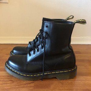 Dr. Martens 1460 Original Boot -Size 7 (Worn Once)